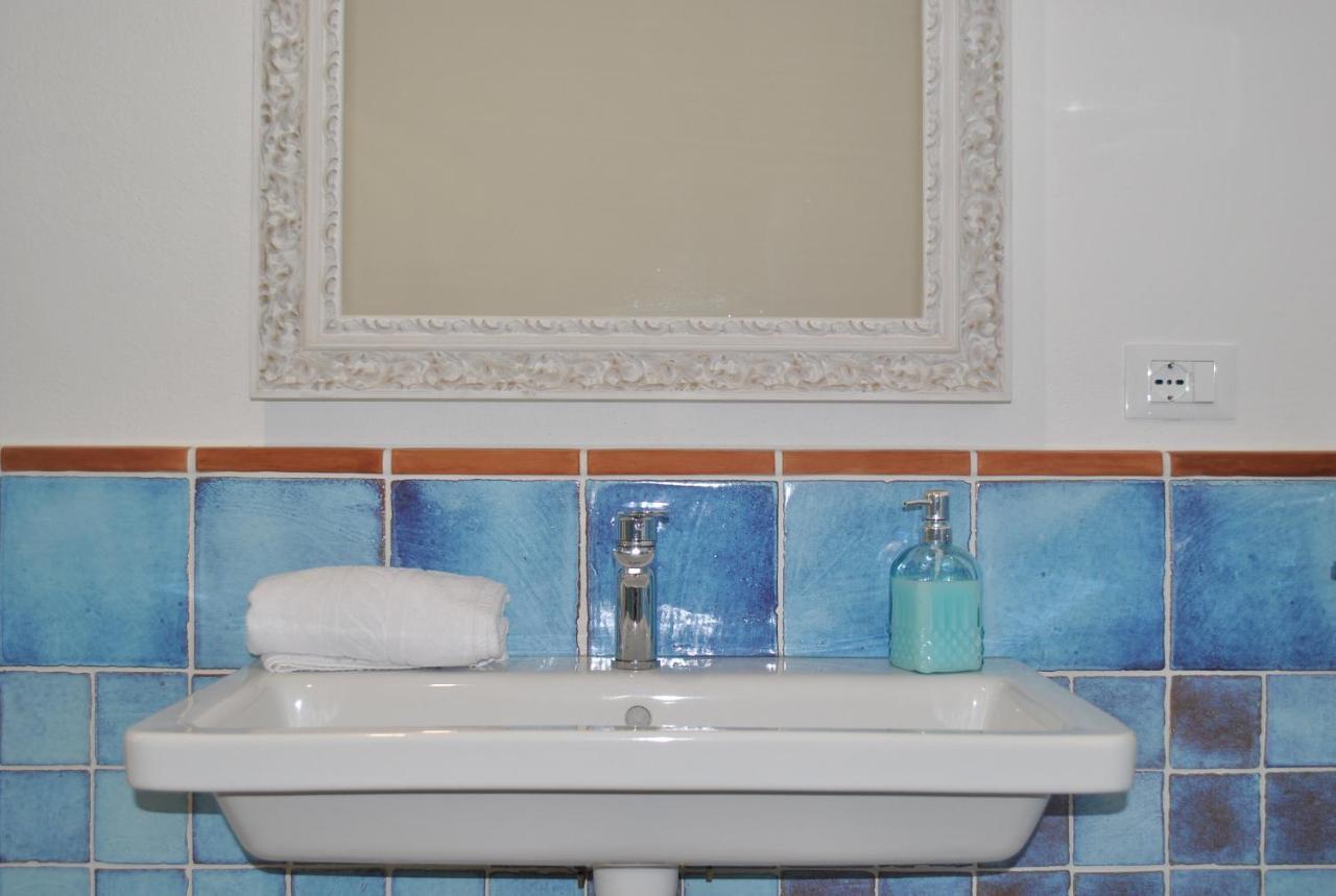 Casa Ono - Appartamento con 2 Camere e 2 bagni in centro abitato Orosei Esterno foto